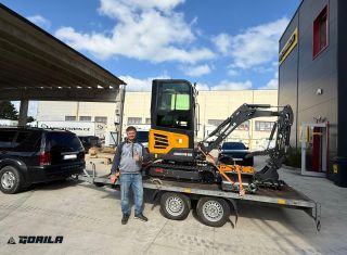 🚜 Pan Nýdrle a pan Svoboda mají nové posily do týmu – minibagry Gorila Machinery! Od teď už pro ně nebude žádná práce...