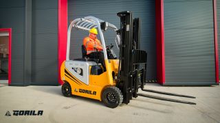 GORILA G20 I PRO - síla, spolehlivost a výkon 🚜 Vysokozdvižný vozík s nosností 2000 kg a výškou zdvihu až 4,5 m. 🔥...